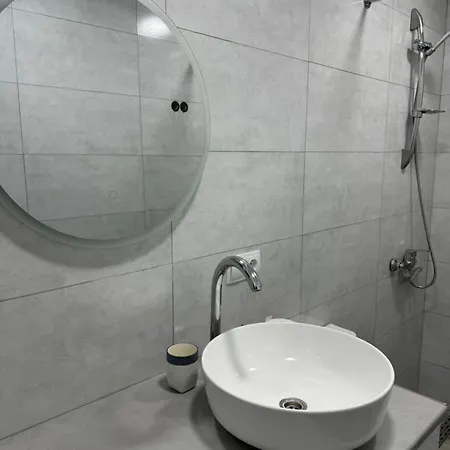 Cosy Apartment In The City Center Tbilisi Exterior photo